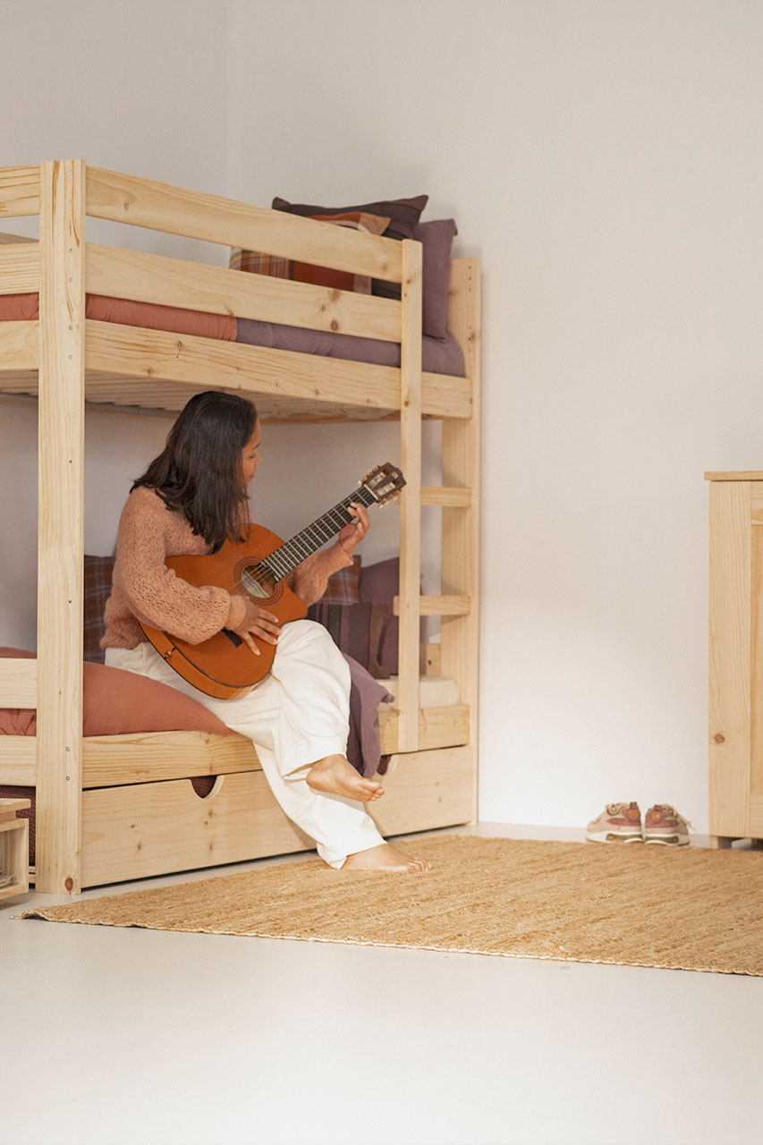 Imagen de ambiente 5 para:Litera de madera maciza de pino en 80 cm de ancho con nido